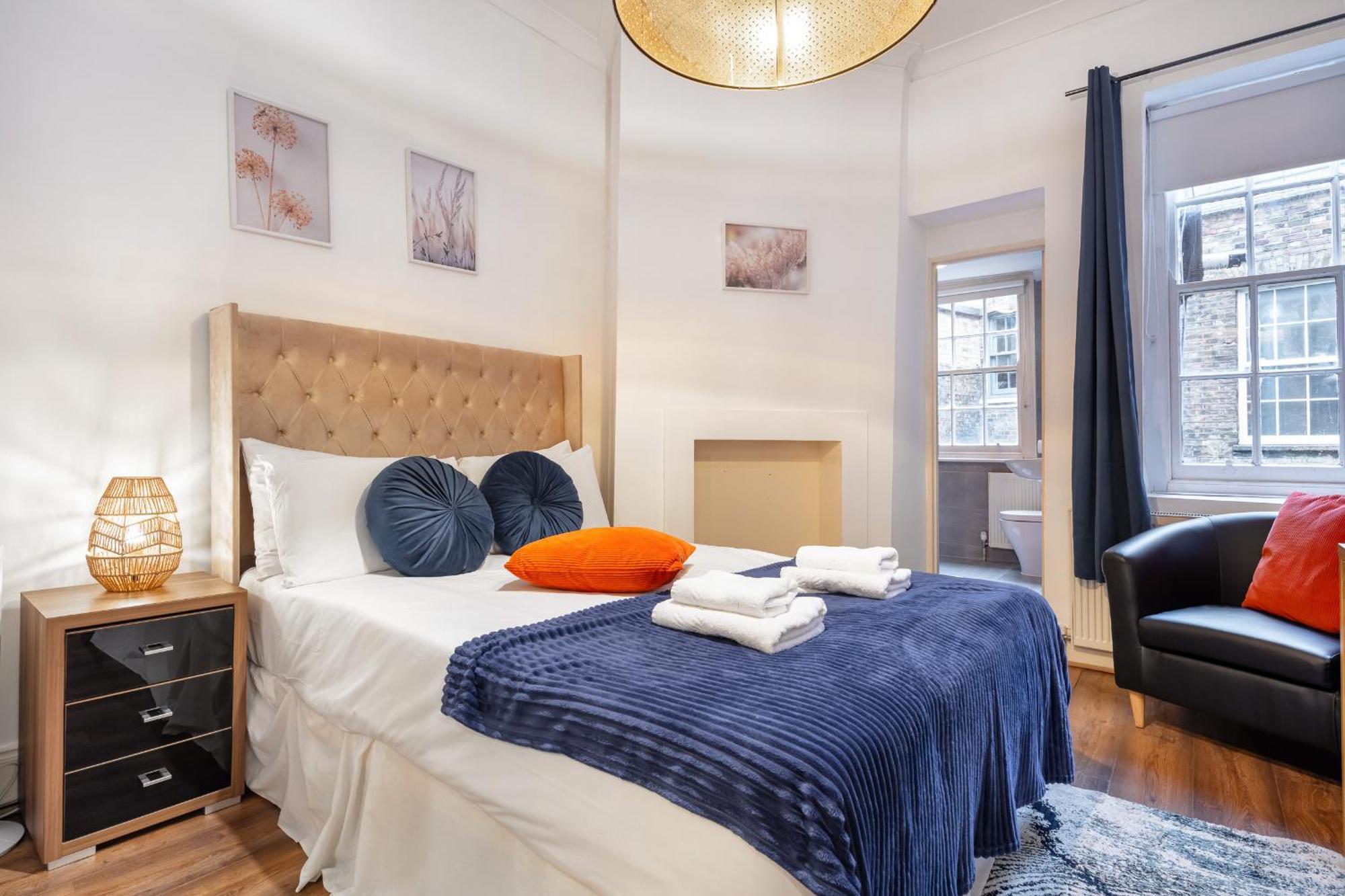 Lovely Airconditioned One Bed In The Heart Of Covent Garden * Londen